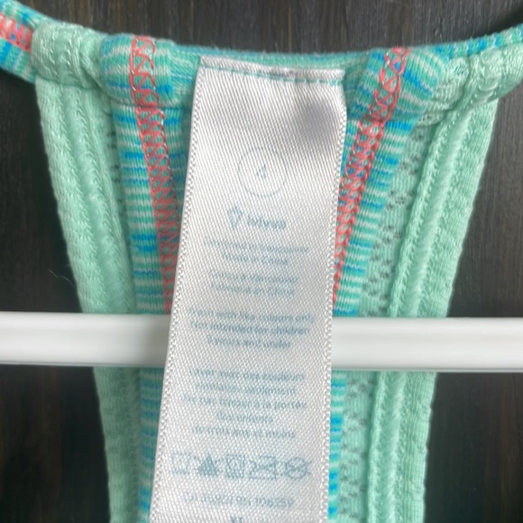 Ivivva Size 4 - Picture 3 of 4